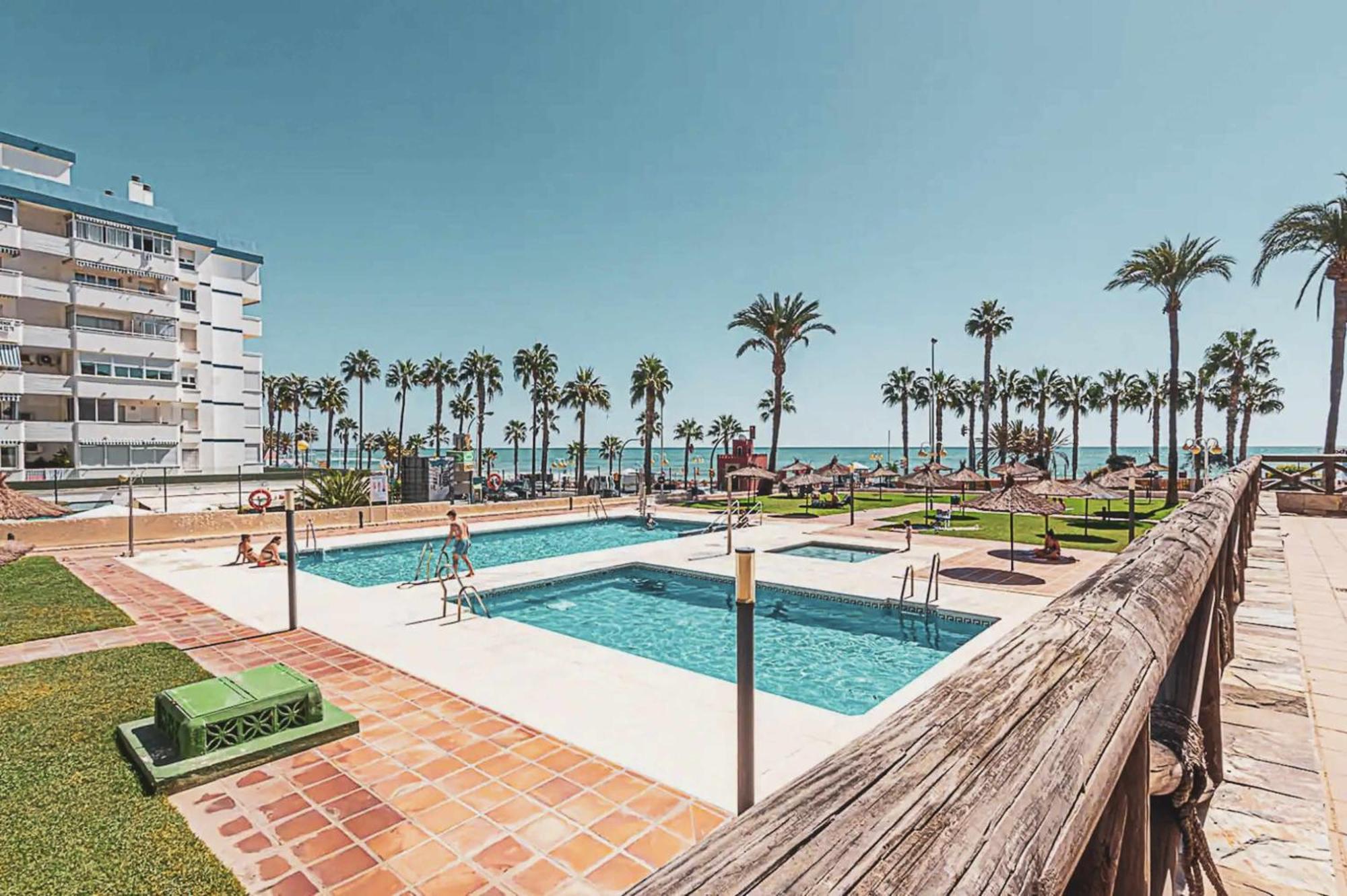 Precioso Apartamento En Primera Linea De Playa เบนัลมาเดนา ภายนอก รูปภาพ