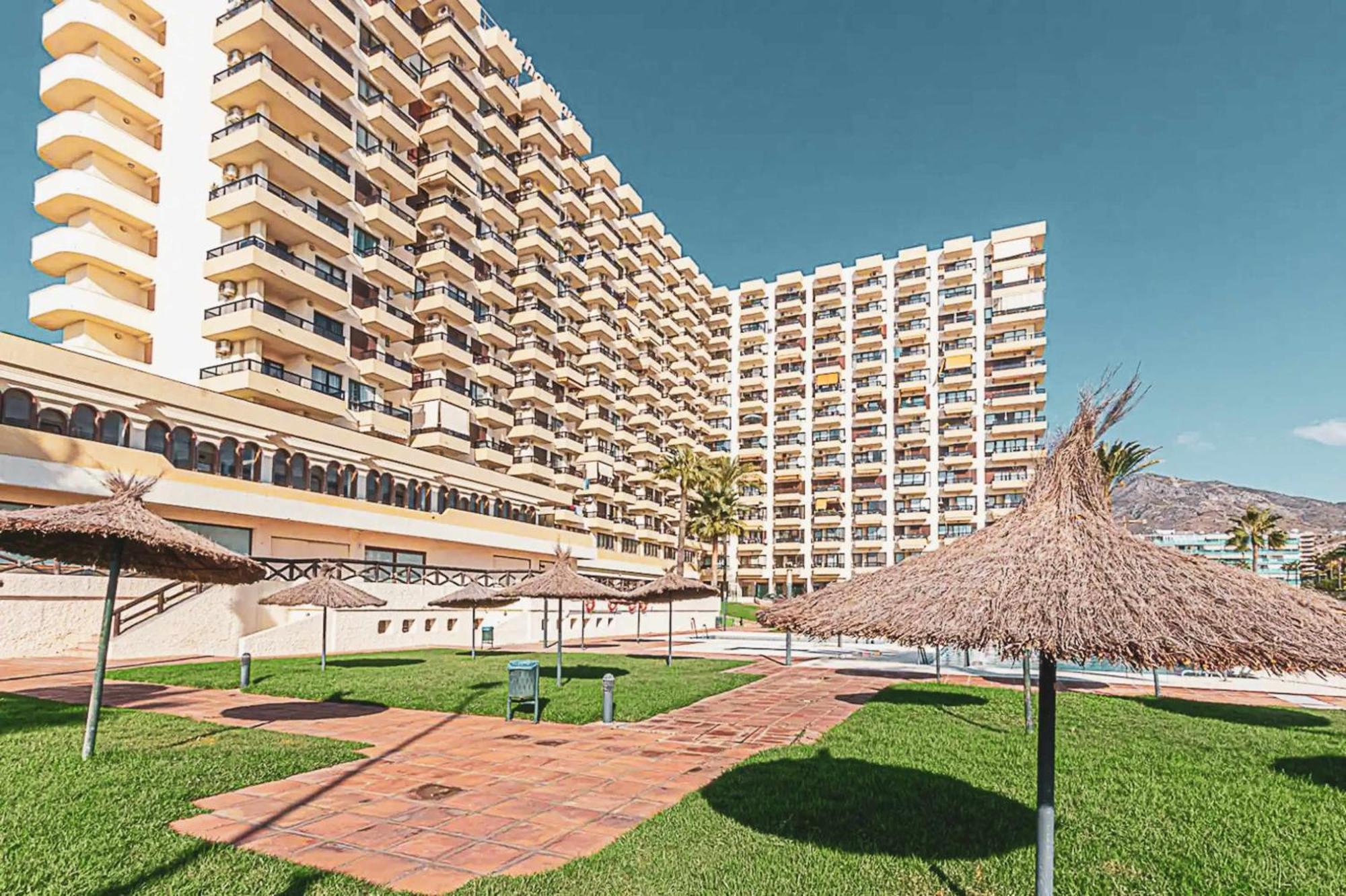 Precioso Apartamento En Primera Linea De Playa เบนัลมาเดนา ภายนอก รูปภาพ